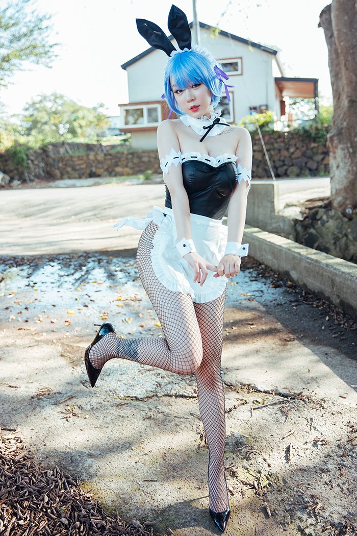 宅男女神王雨纯兔女郎装胴体惹火(图15)