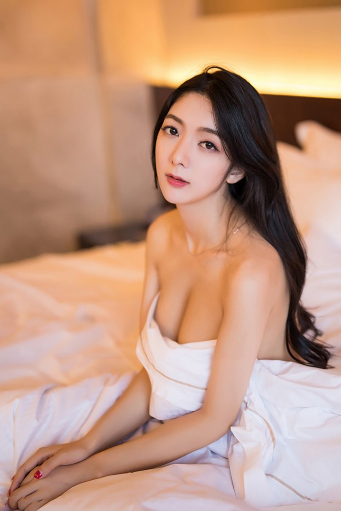 俏丽佳人小热巴丝滑肌肤令人想入非非(图24)