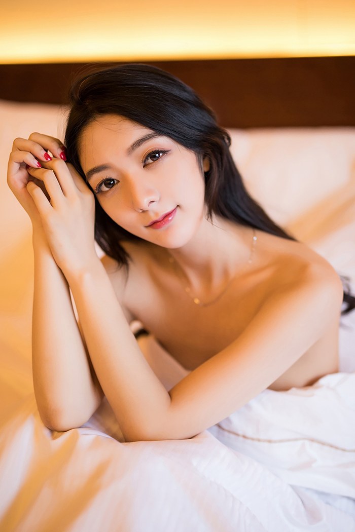 俏丽佳人小热巴丝滑肌肤令人想入非非(图26)