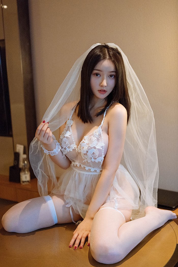 性感女神唐婉儿丰乳肥臀胴体白净(图19)