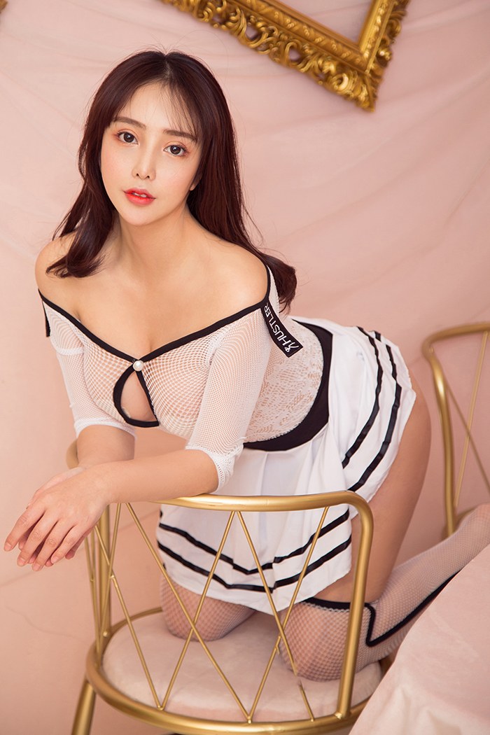 绝色女神小喜巨乳女仆样谁能拒绝(图38)