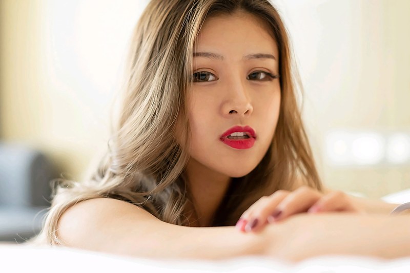 性感御姐酥小白顺滑黑丝包裹挺翘美臀(图32)