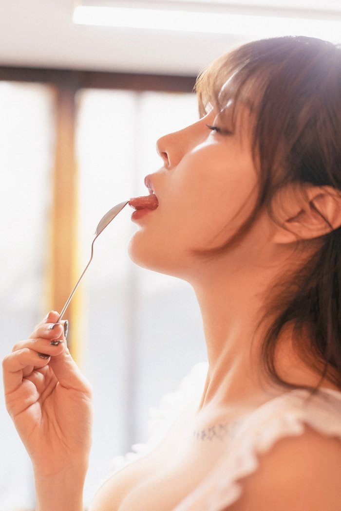 巨乳女仆王雨纯身段勾人任君采摘(图12)